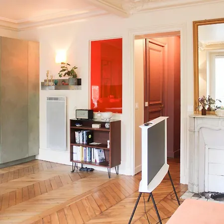 Charming With Balcony In 11
